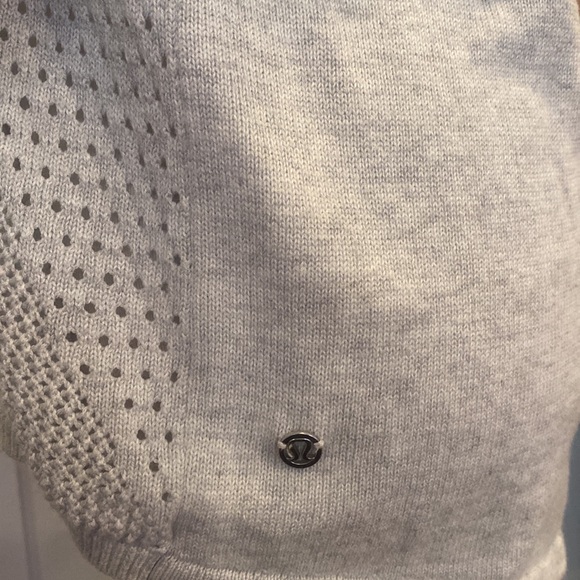 Lululemon Knit V Neck Long Sleeve Gray Perforated sweater - Picture 8 of 9